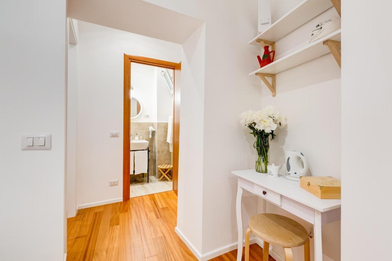 Lovely And Modern Nest Near The Colosseum Rome Buitenkant foto
